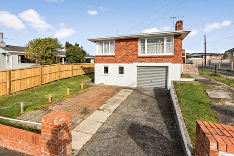13 Geneva Place, Blockhouse Bay, Auckland