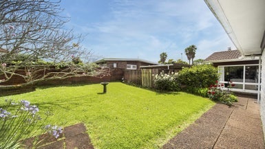 16A Vanbrugh Place, Bucklands Beach, Auckland