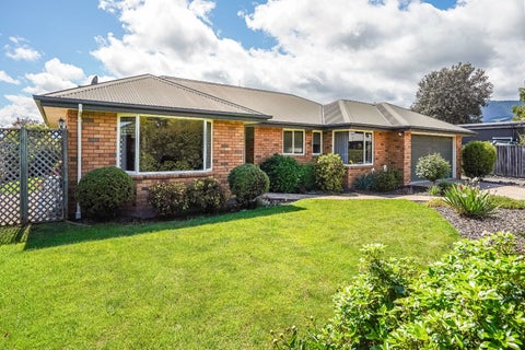 24 Arbor-Lea Avenue, Richmond, Richmond