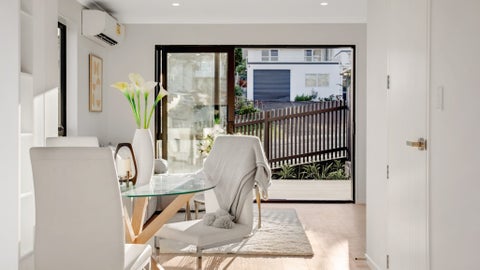 3/15 Locket Road, Glenfield, Auckland