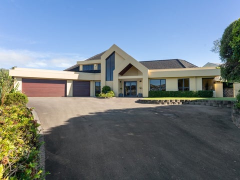 5 Molyneux Close, Whitby, Porirua
