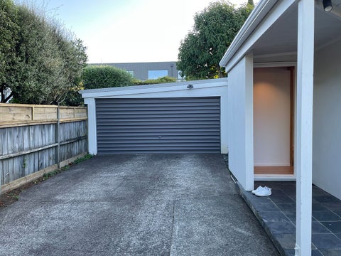 28 Tawera Road, Greenlane, Auckland
