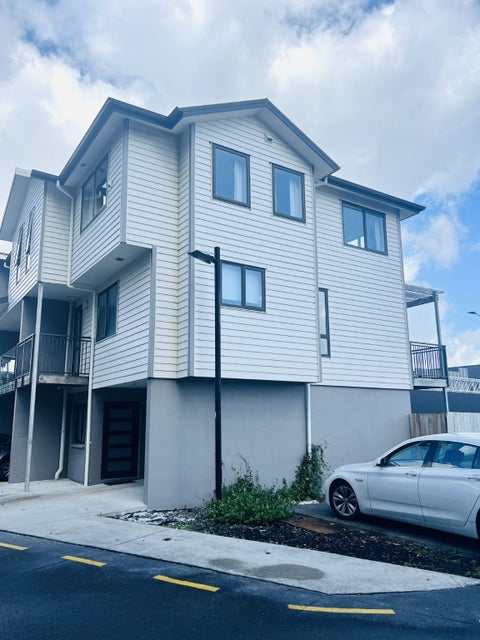 1 Lilac Lane, Oteha, Auckland