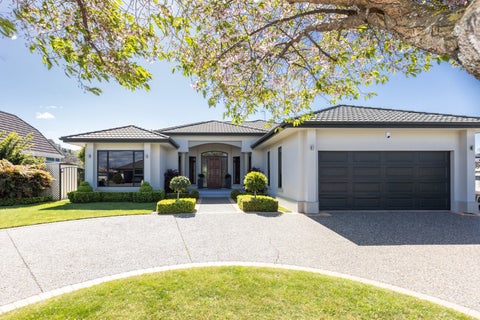 36 Kensington Drive, Taradale, Napier