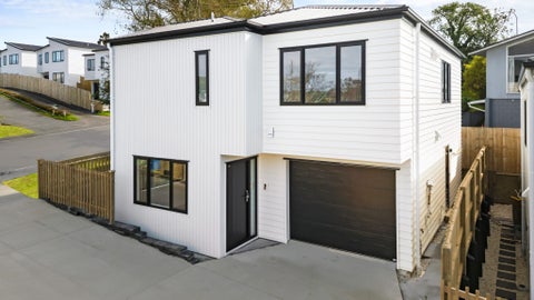 75A Chartwell Avenue, Glenfield, Auckland