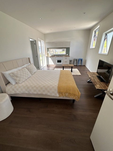 1/231B Titirangi Road, Titirangi, Auckland