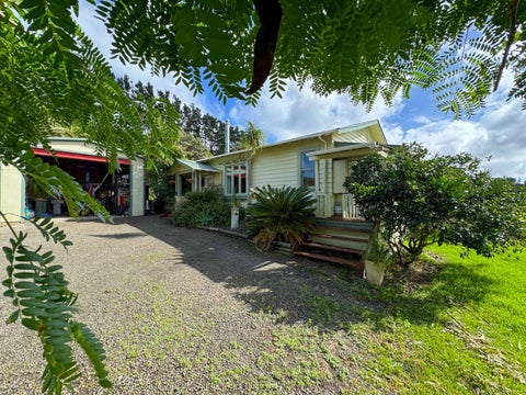 2442 South Head Road, Helensville