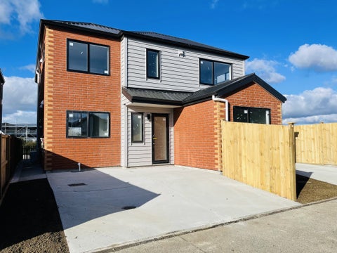 77 Kaha Road, Papakura, Papakura