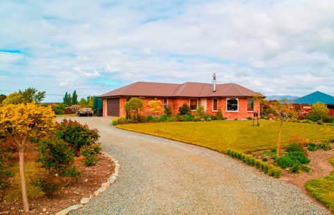 35 Blue Cliffs Road, St Andrews