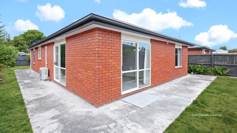 2/333 Ferry Road, Waltham, Christchurch
