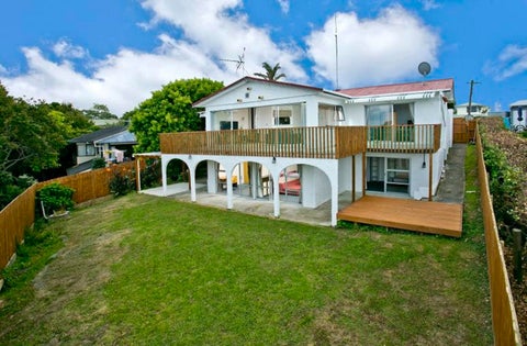 5 Sunset Road, Totara Vale, Auckland
