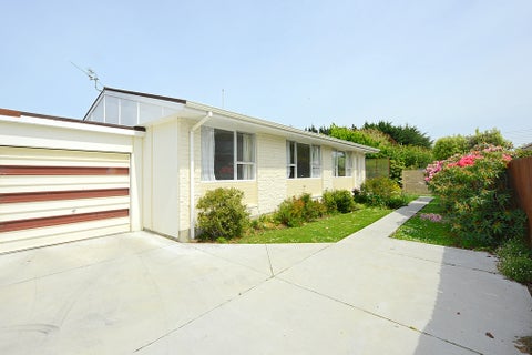 2/383 Withells Road, Avonhead, Christchurch