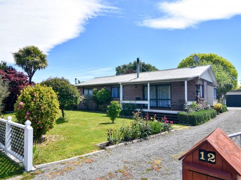 12 Deller Drive, Carterton