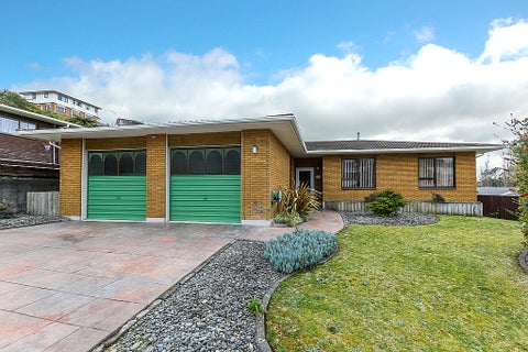 4 Cannon Street, Westown, New Plymouth