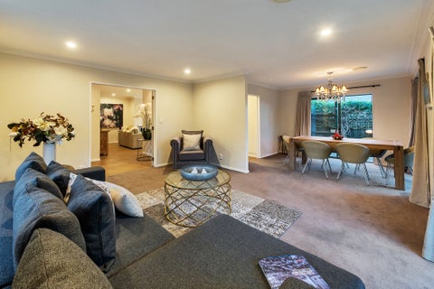 13 Len Garlick Place, Pahurehure, Papakura