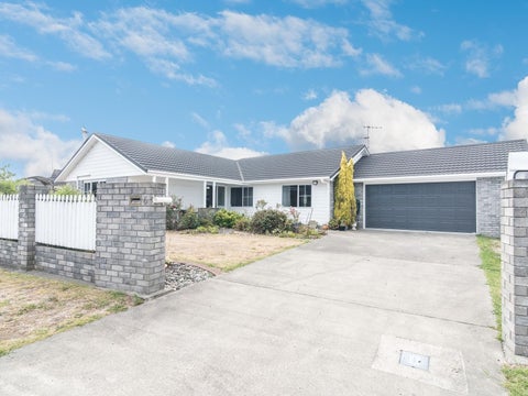 6 Hadleigh Court, Paraparaumu