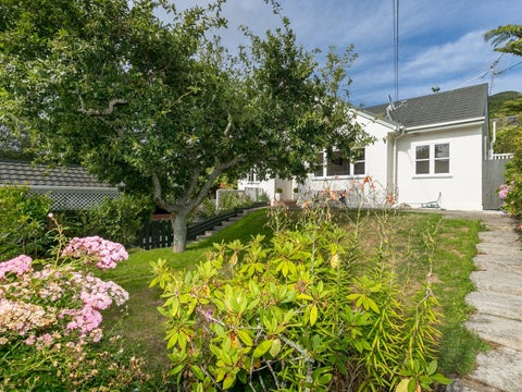 16 Hathaway Avenue, Karori, Wellington