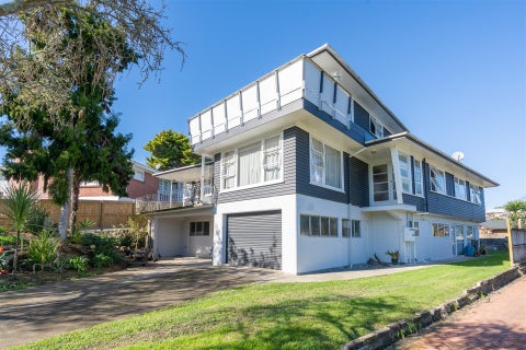 16 Sutton Crescent, Hillcrest, Hamilton