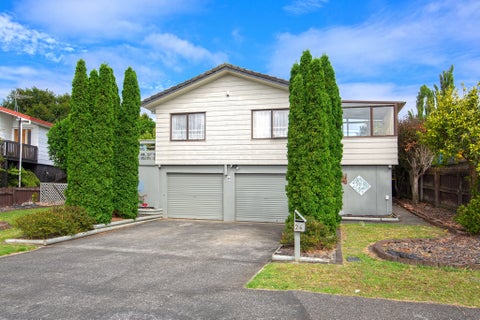 26 Gosford Drive, Botany Downs, Auckland