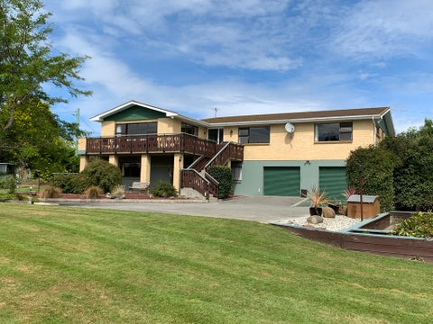 6 Halsey Street, Clinton
