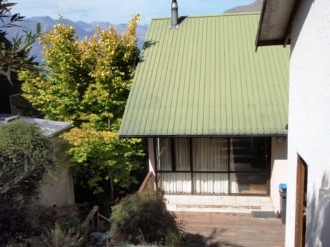 17A Cameron Place, Fernhill, Queenstown