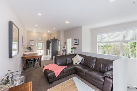 11/206 Manuka ROAD, Bayview, Auckland