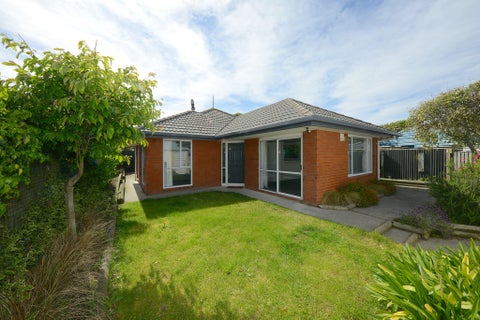 2/103 Oram Avenue, New Brighton, Christchurch