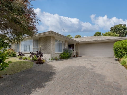 39 Realm Drive, Paraparaumu