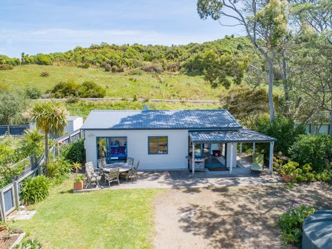 64 Pinedale Crescent, Riversdale Beach
