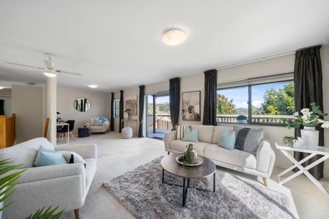 7A Pilot Lane, Whitby, Porirua