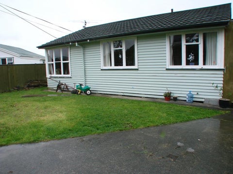 1/43 August Street, Stokes Valley, Lower Hutt