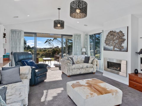 48 Ferndale Drive, Waikanae
