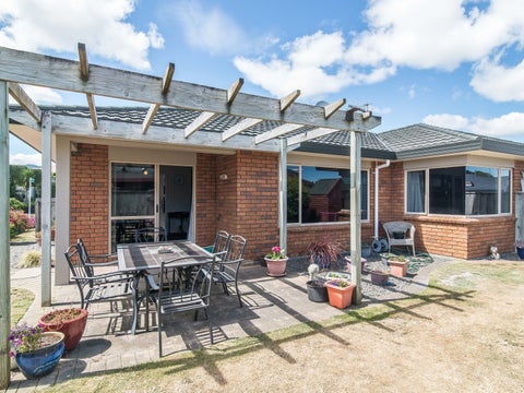 2 Glen Loch Place, Paraparaumu