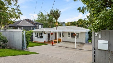 1/71 Saddleback Rise, Murrays Bay, Auckland