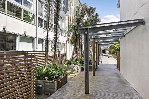 E103/28 Torrens Terrace, Mount Cook, Wellington