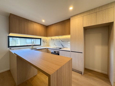 8/29 Wairau Avenue, Avondale, Auckland