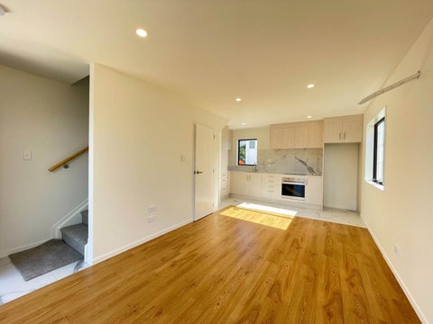 1/28 Netherlands Avenue, Kelston, Auckland