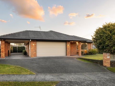 2 Mews Place, Forest Lake, Hamilton