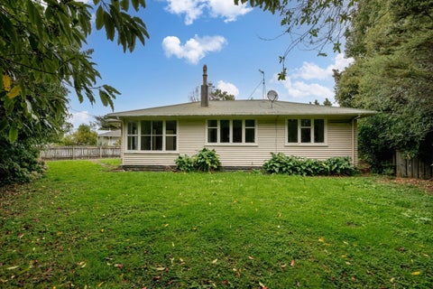 11 Churchill Street, Pahiatua