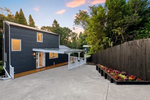 2/26 Anne McLean Drive, Bayview, Auckland