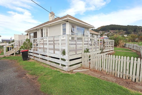 246B Marine Parade, Bluff