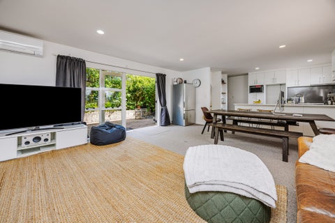 10/57 Gladstone Road, Northcote, Auckland