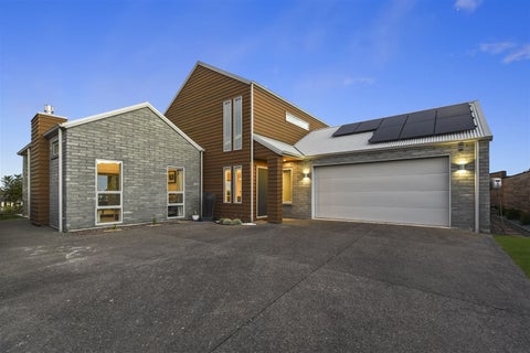 15 Kemble Place, Flagstaff, Hamilton