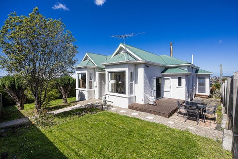 17 Carnarvon Street, Belleknowes, Dunedin