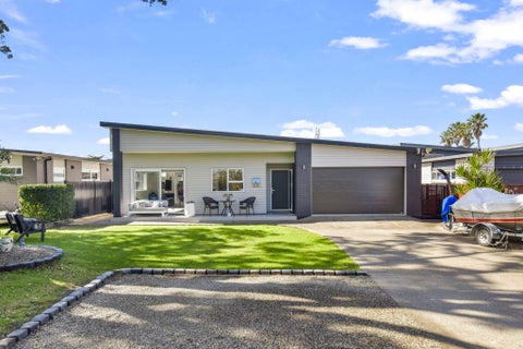 11 Laurie Street, Red Beach, Red Beach