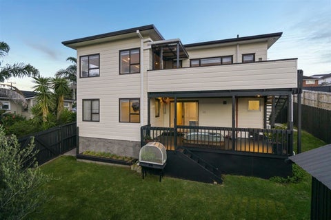 1/52 Pupuke Road, Hillcrest, Auckland