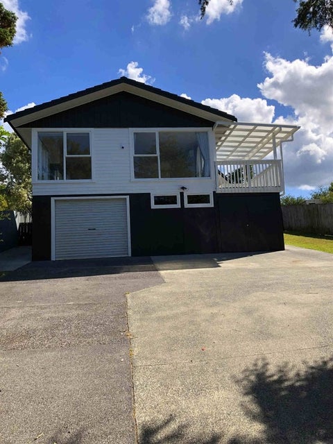 11 Finlow Drive, Te Atatu South, Auckland