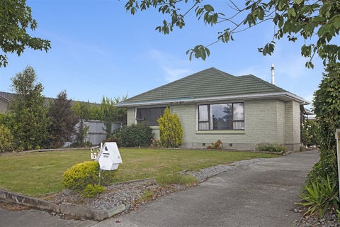 7 Larch Place, Casebrook, Christchurch
