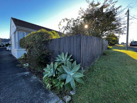 1/7 Richards Avenue, Forrest Hill, Auckland