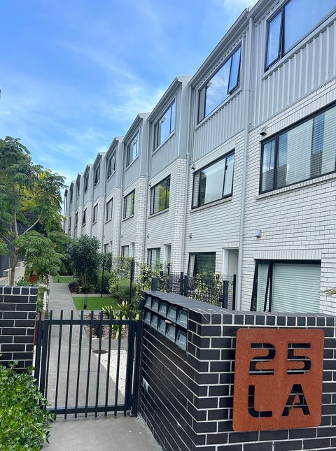 5/25 Lloyd Avenue, Mount Albert, Auckland